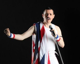 Dean Richardson as Freddie Mercury in the studio