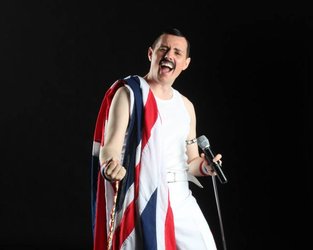 Dean Richardson as Freddie Mercury in the studio