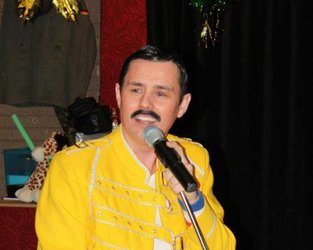 Dean Richardson as Freddie Mercury